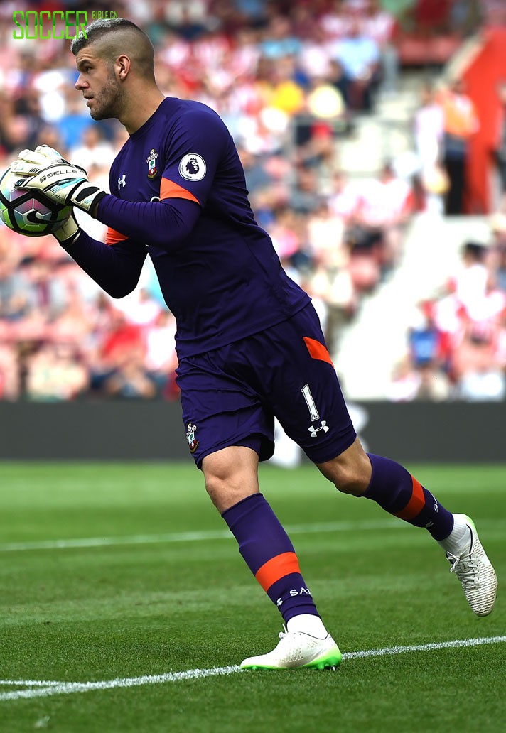 Fraser Forster (Southampton) Nike Magista Opus