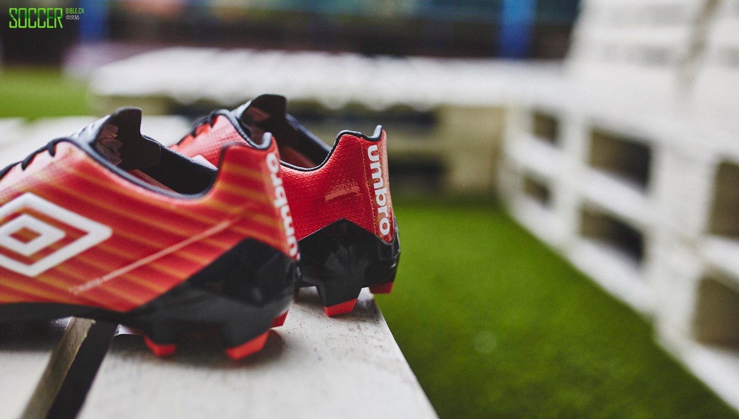 umbro-velocita-ii-red-img6