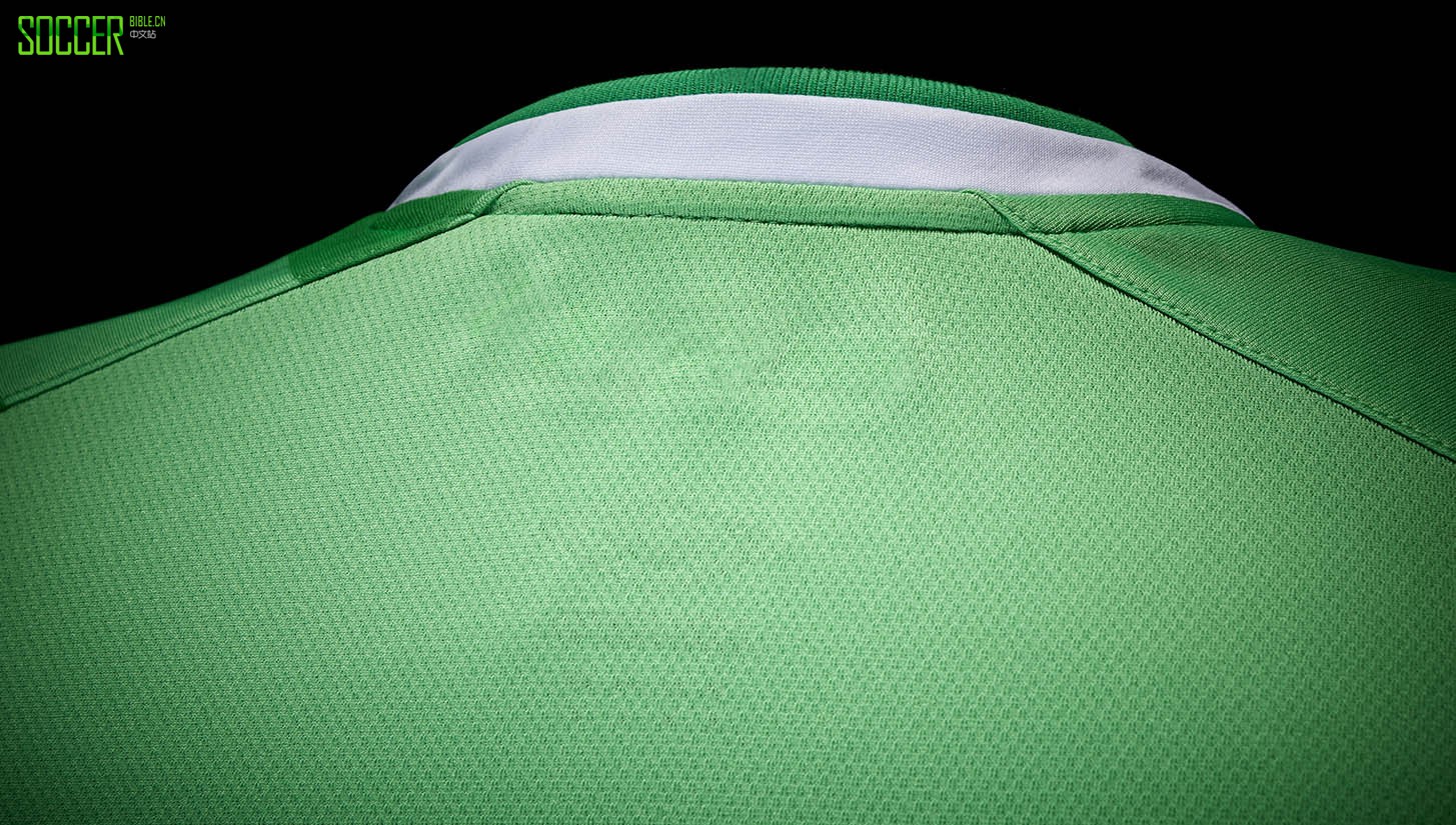 psv-umbro-3rd-kit_0006_psv_3rd_backframing