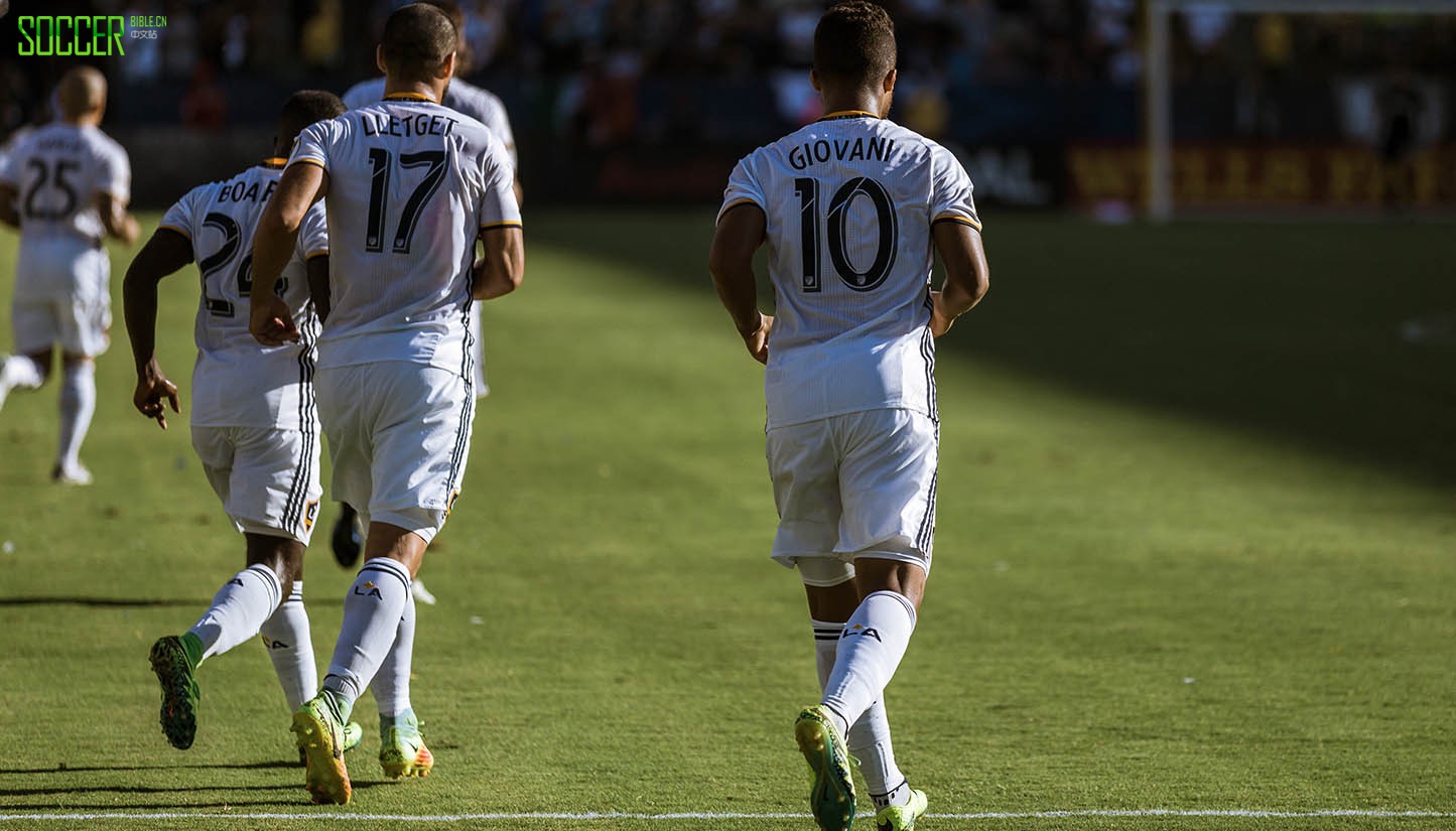 Framed | LA Galaxy v Orlando City : Photography : Soccer Bible