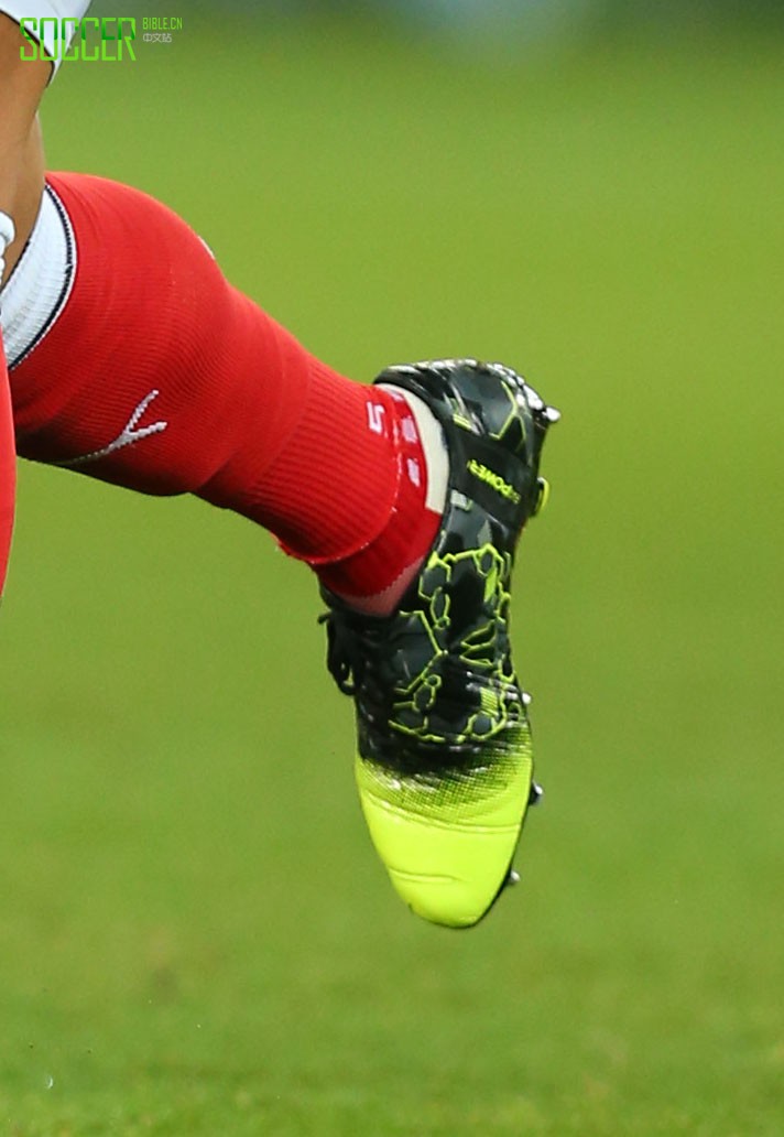 Olivier Giroud (Arsenal) Puma evoPOWER 1.3