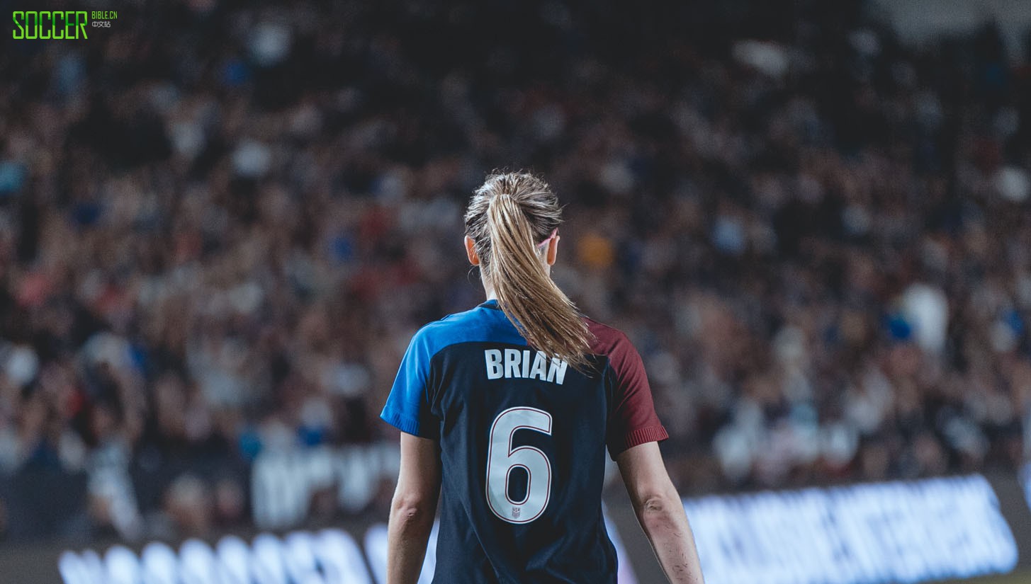 uswnt-v-romania-framed_0009_1e4a0786