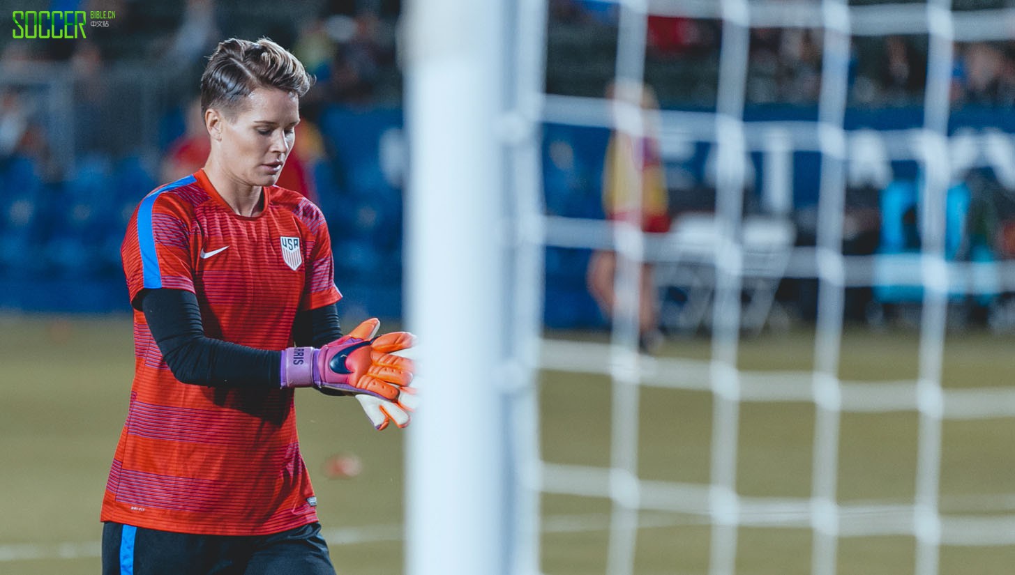 uswnt-v-romania-framed_0034_1e4a0004