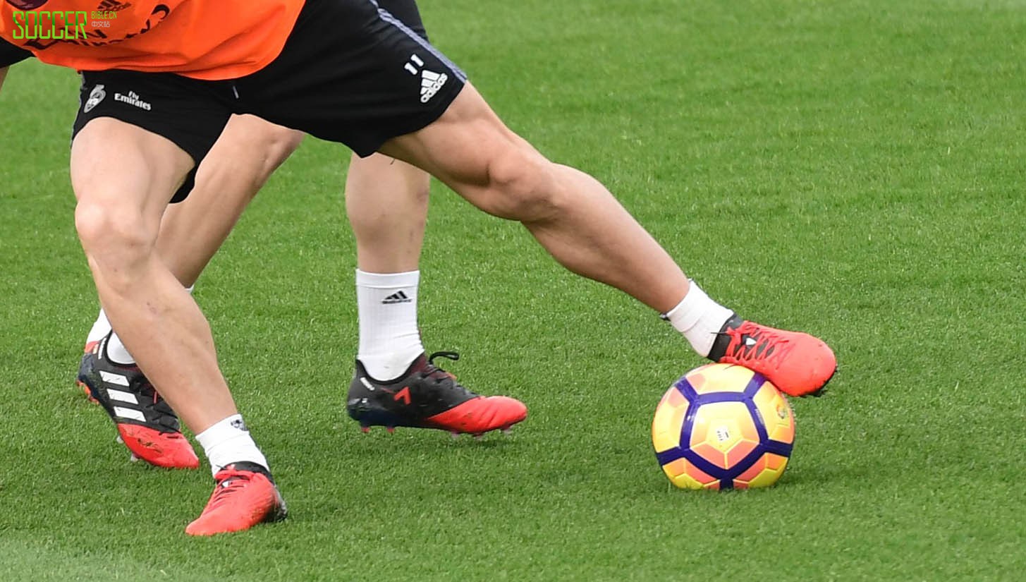 Real Madrid Players Train In adidas Red Limit Pack : Boot Spotting : Soccer Bible