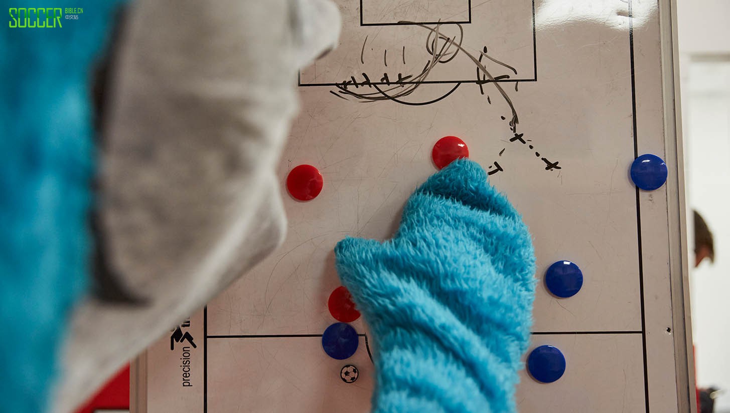 capeless-crusaders-fleetwood_0004_the-cod-20