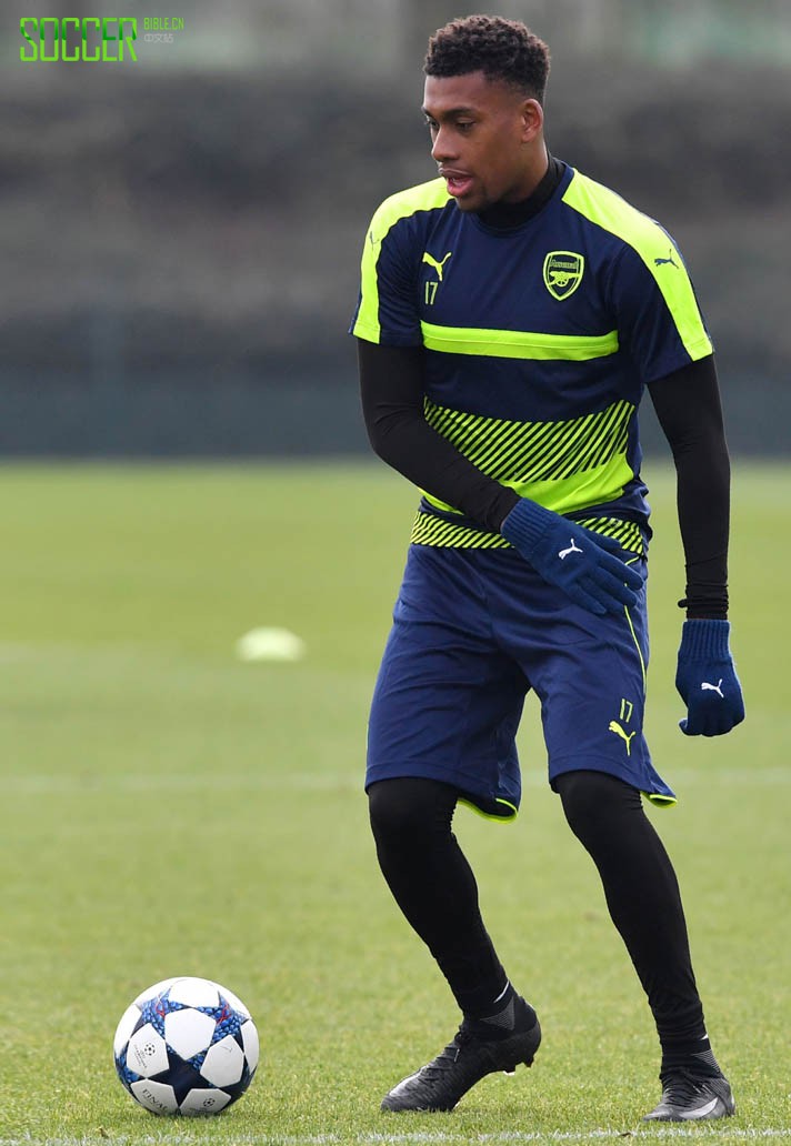 Alex Iwobi (Arsenal) Nike Mercurial Superfly V