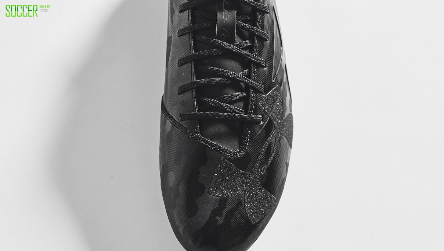 ua-spotlight-blk-3