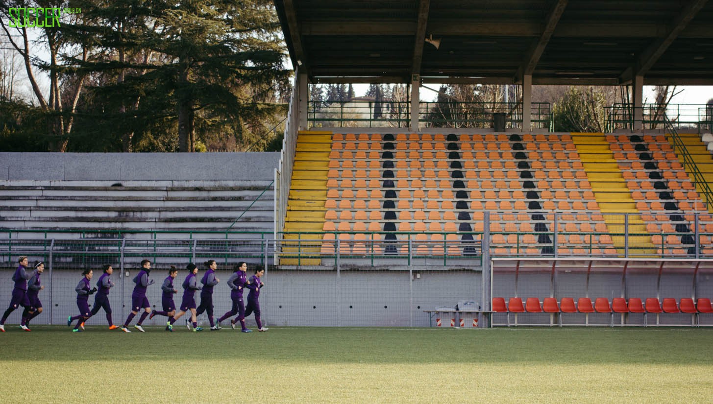fiorentina-women-by-scott-dukes_0016_layer-11