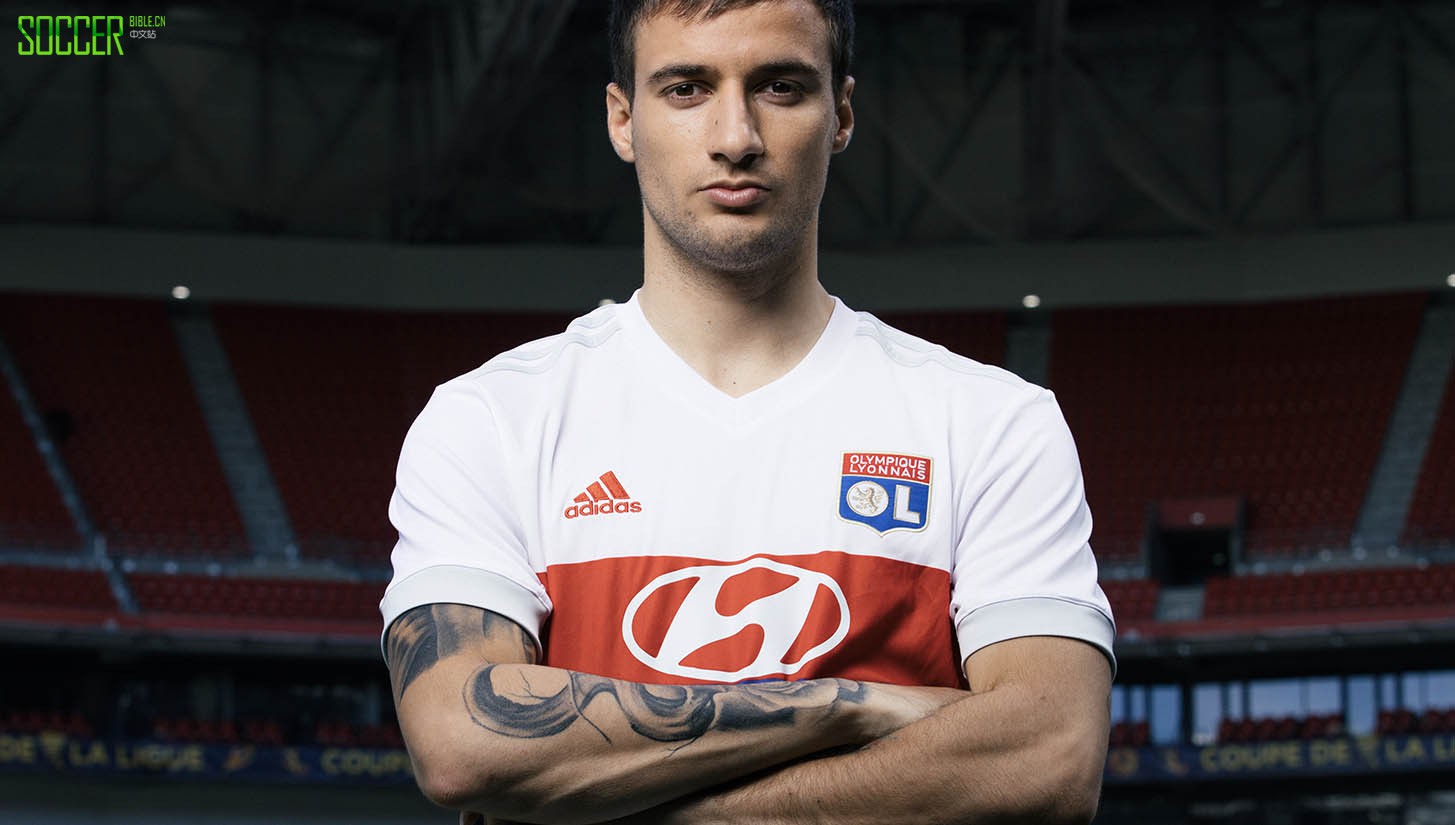 lyon-kits-17-18_0005_ol-fifou-8090