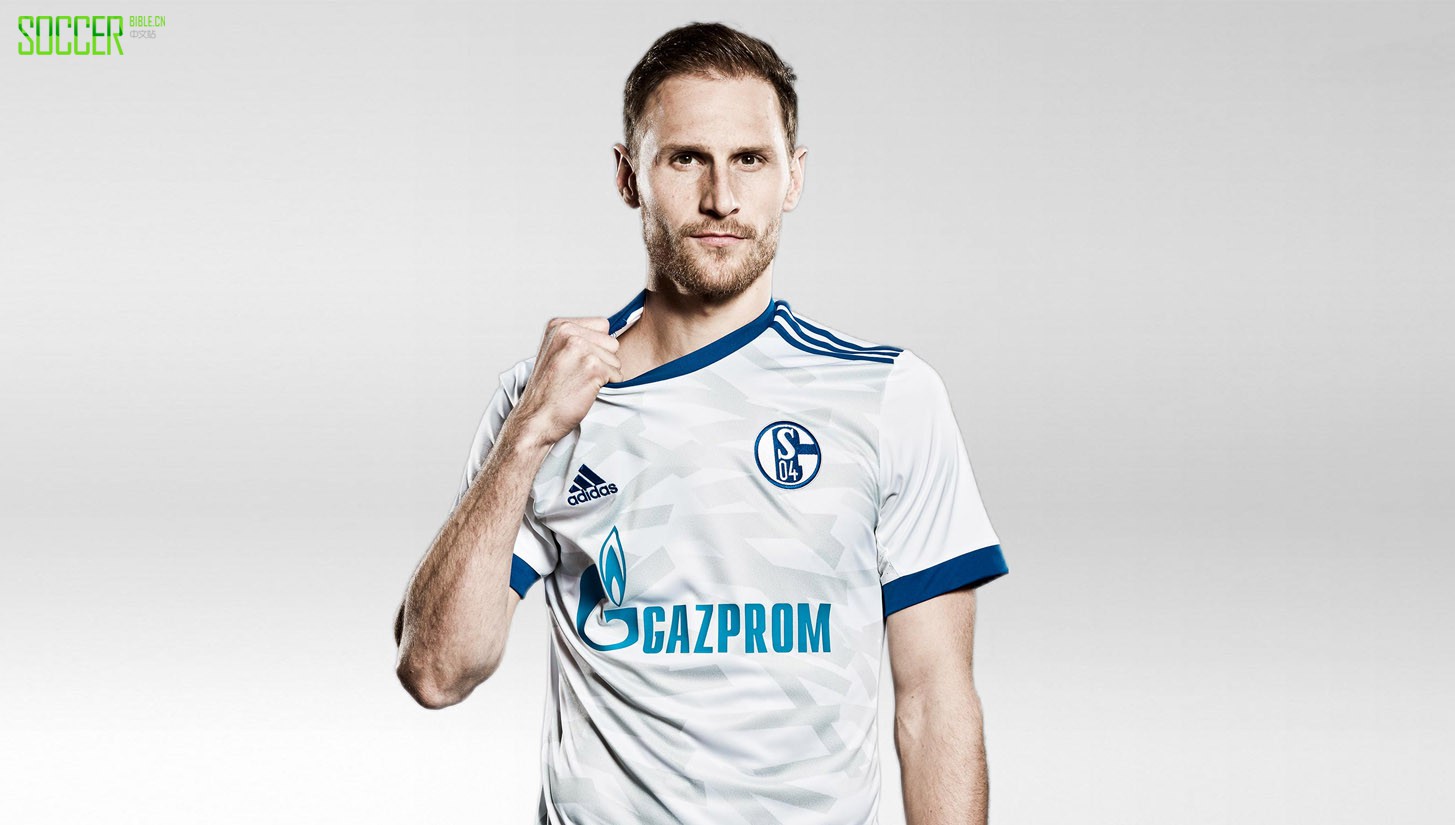 schalke-away-1