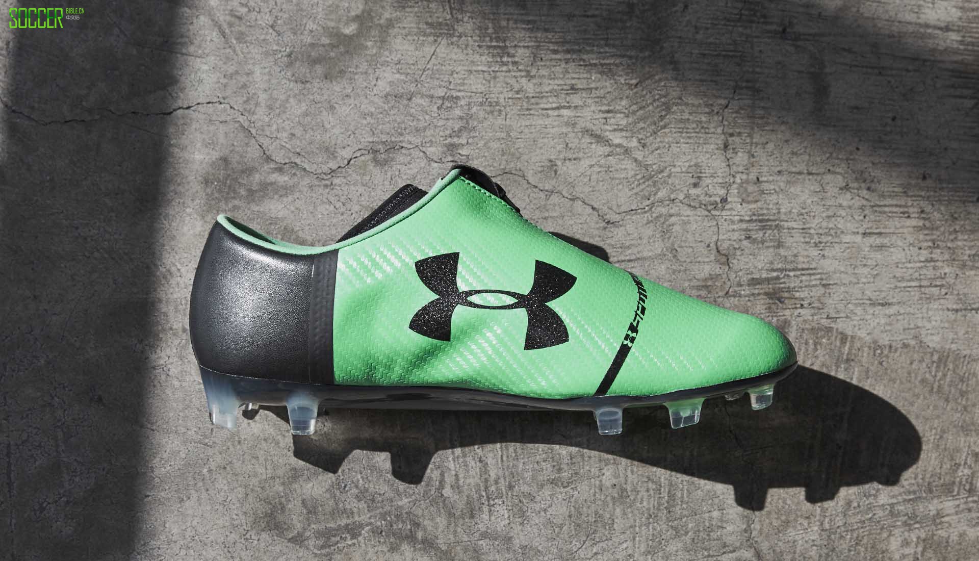 under-armour-spotlight-zip-2