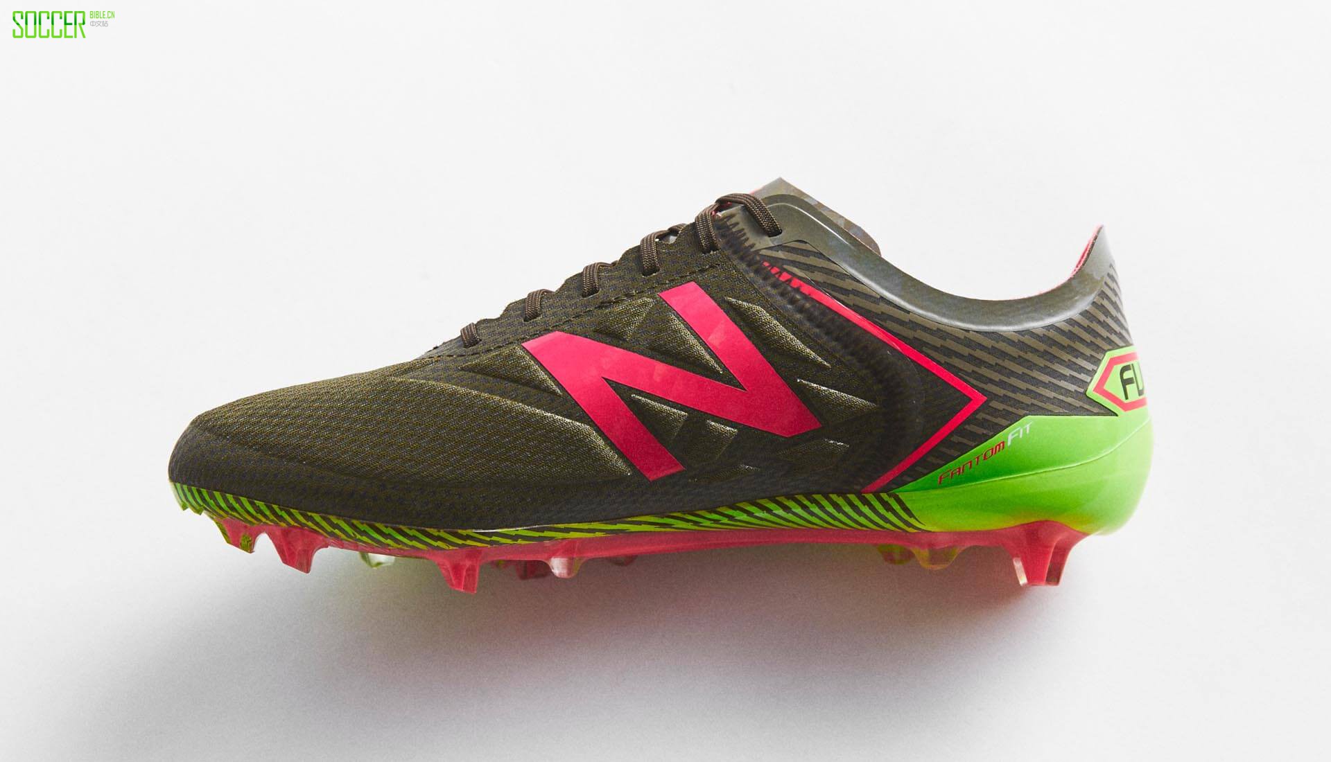 new-balance-furon-3-boots-5