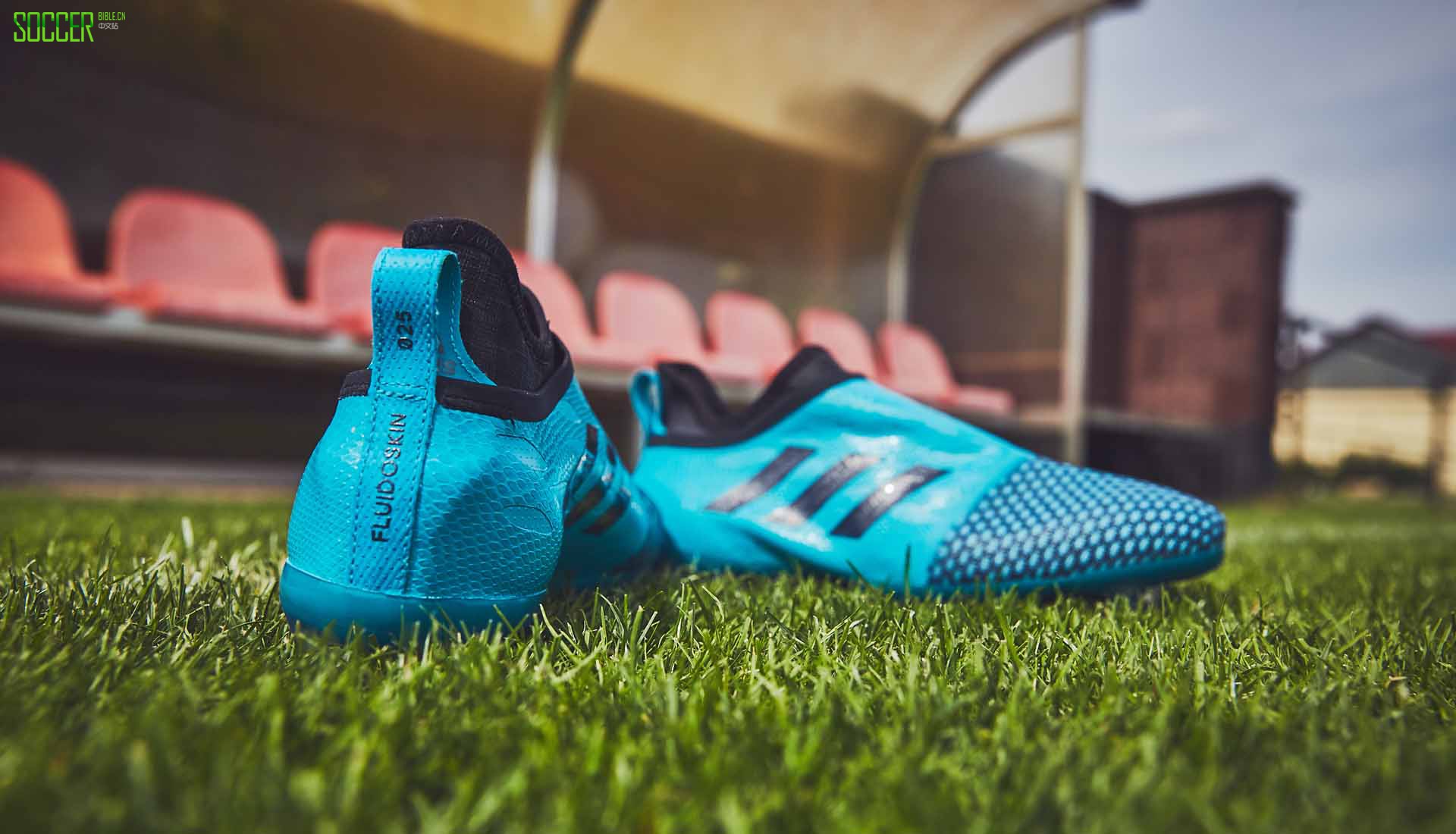 glitch-fluid-blue-4-min