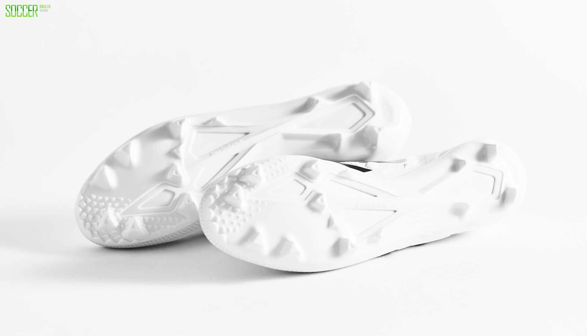 new-balance-blk-wht-15