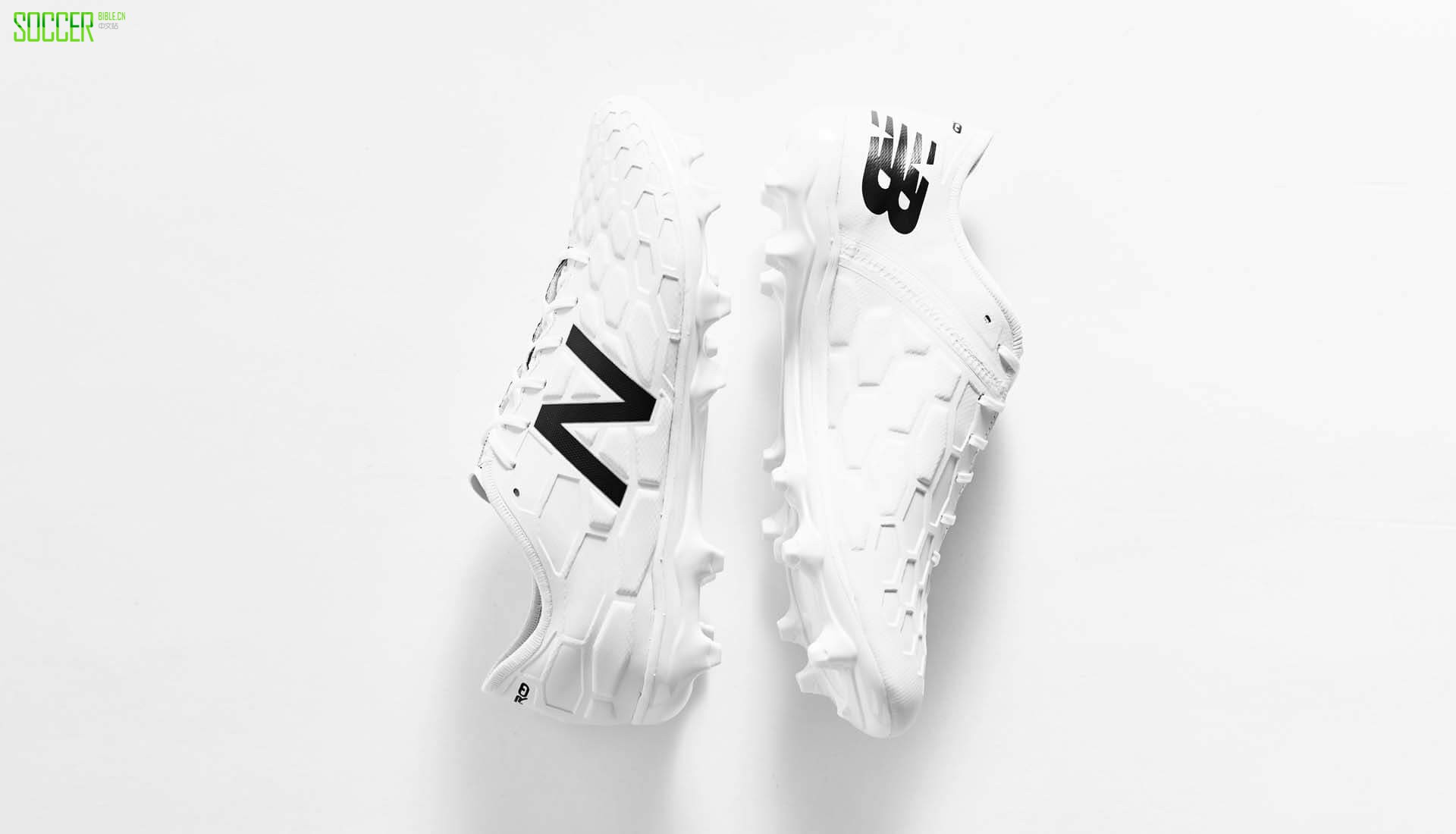new-balance-blk-wht-9