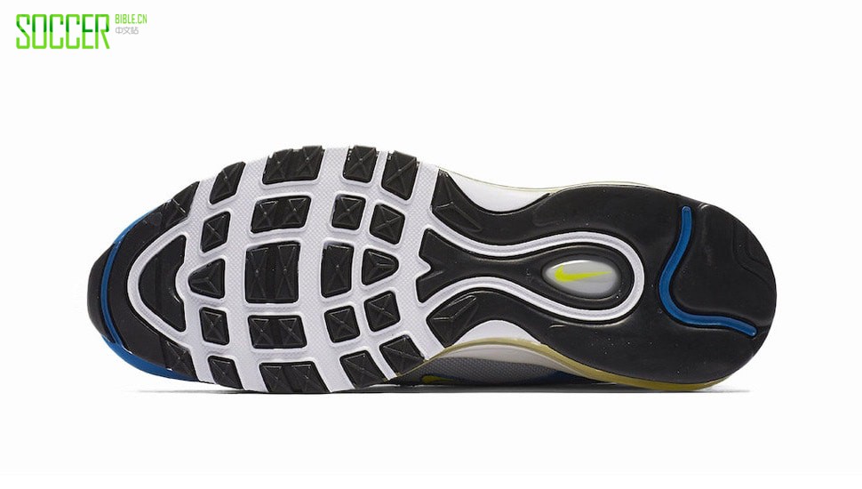 nike-sneaker-r9-5-min