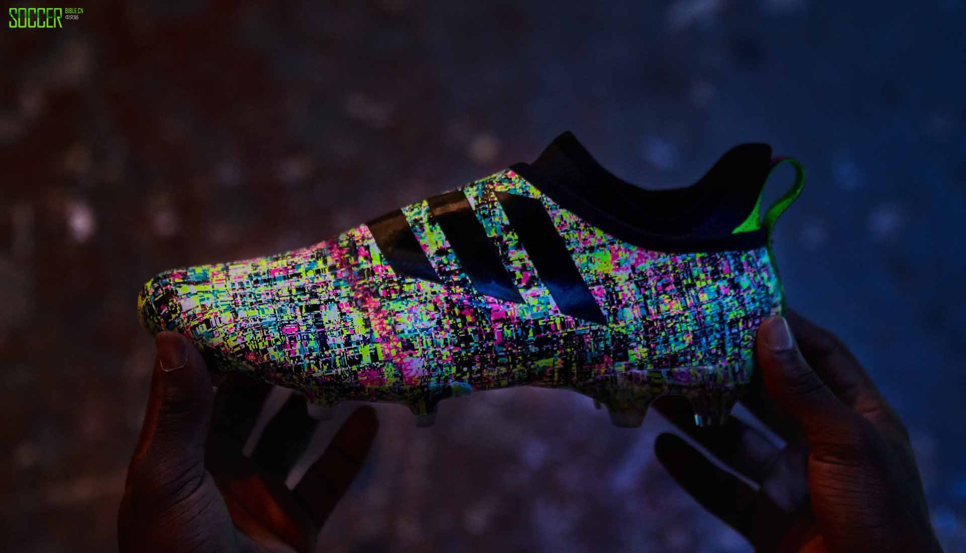 adidas 发布 Glitch