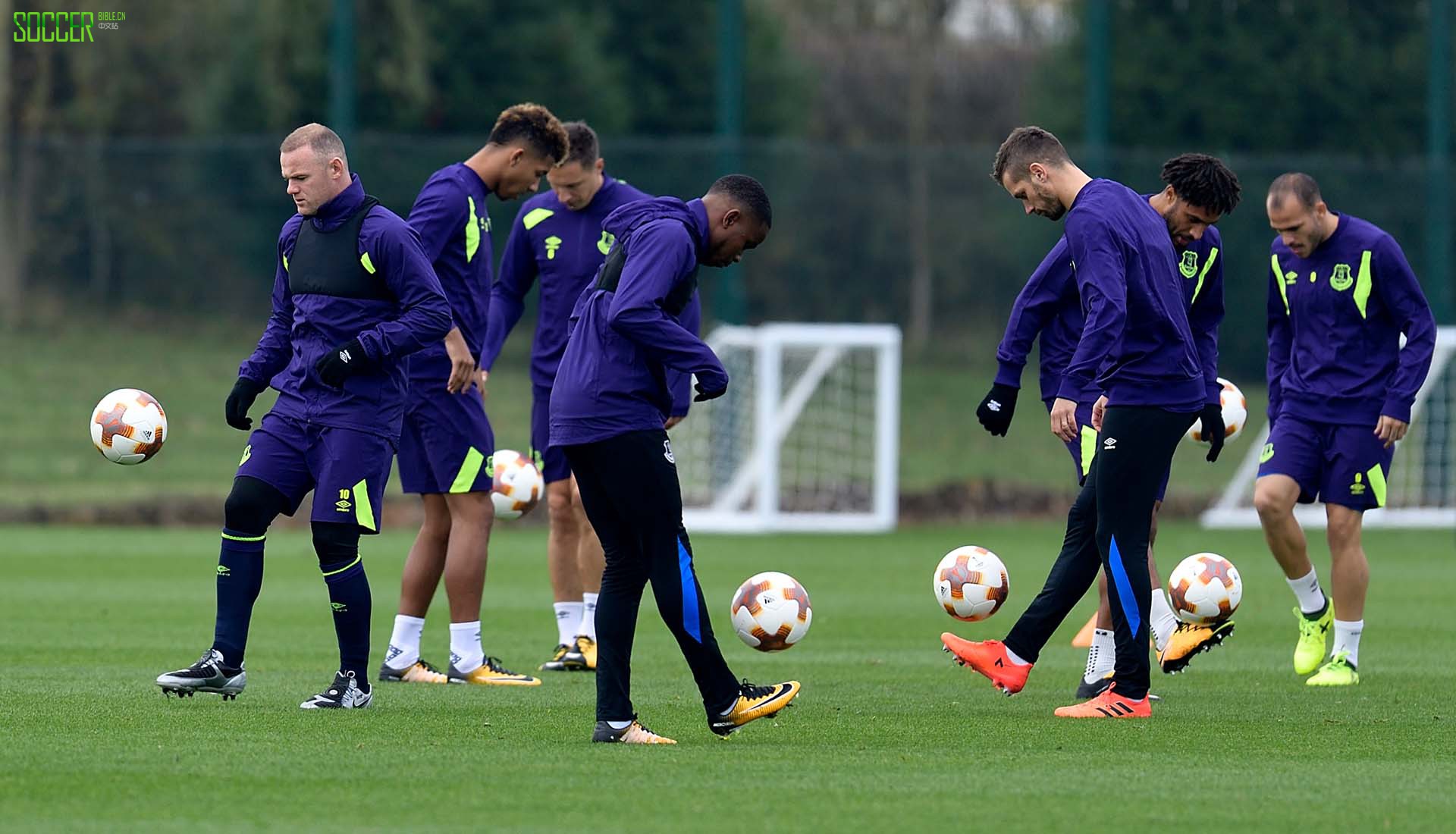 rooney-nike-laser-t90-ii-silver-1-min