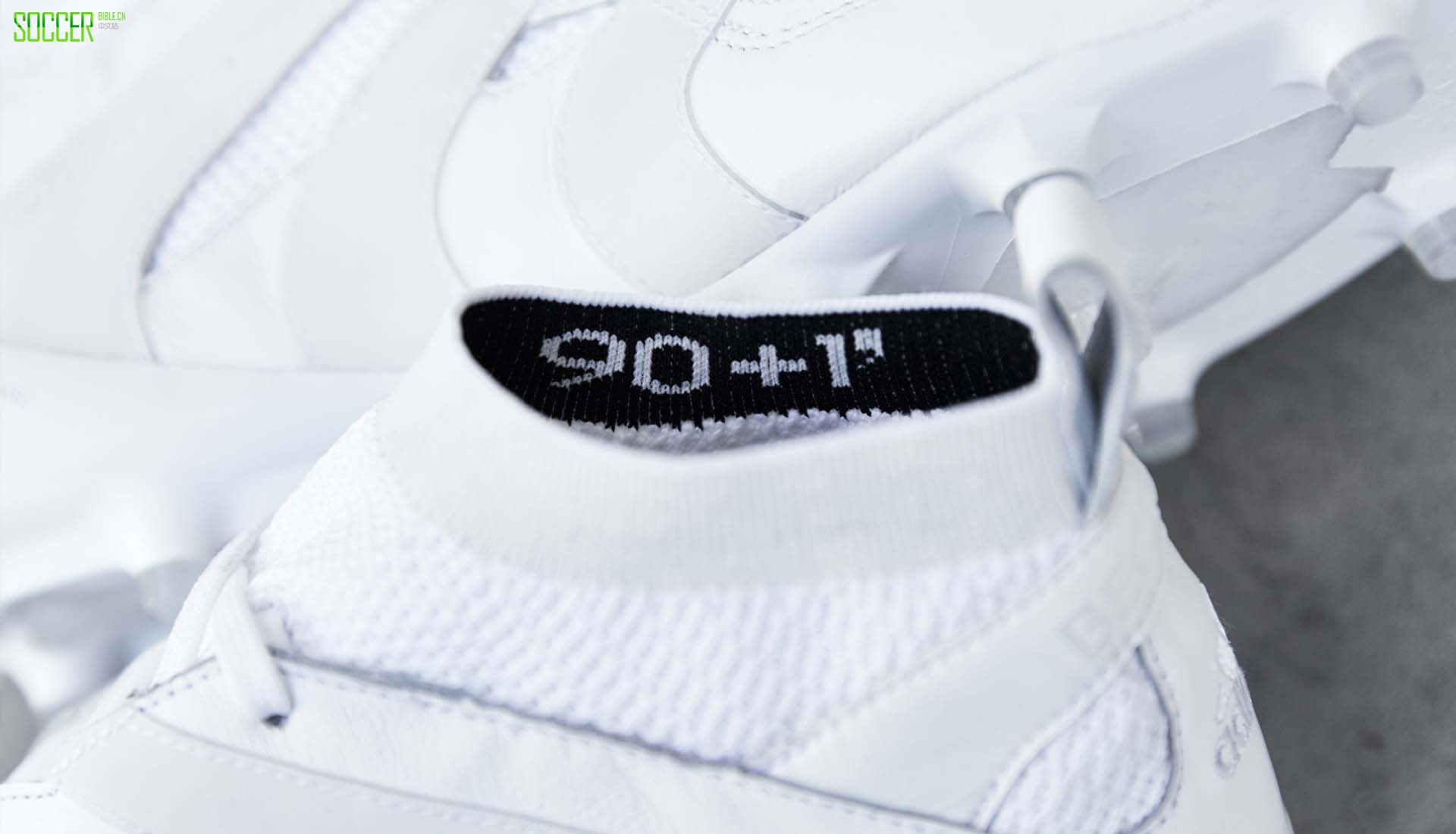 adidas Predator Accelerator DB