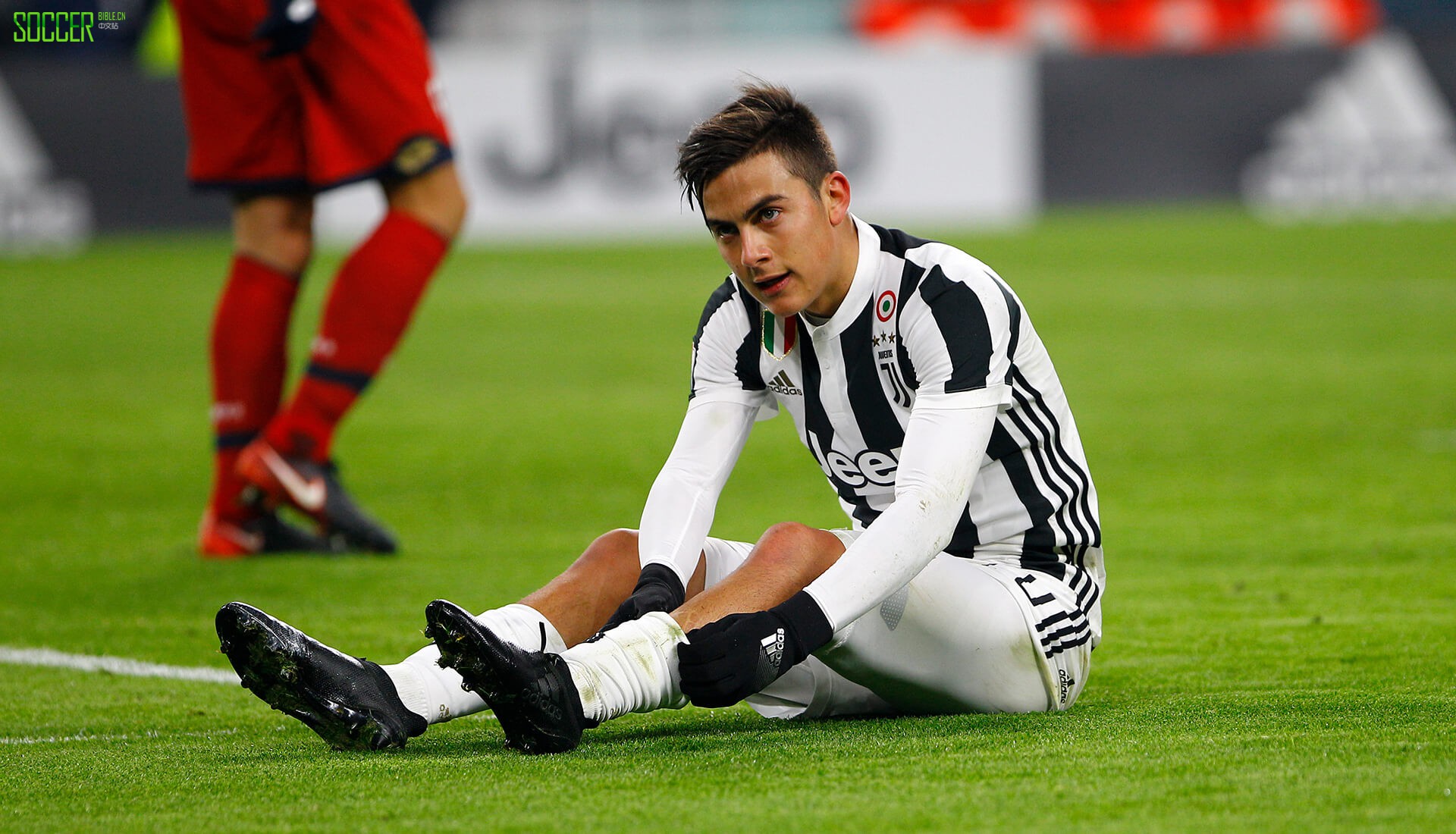 尤文核心迪巴拉情定阿迪达斯