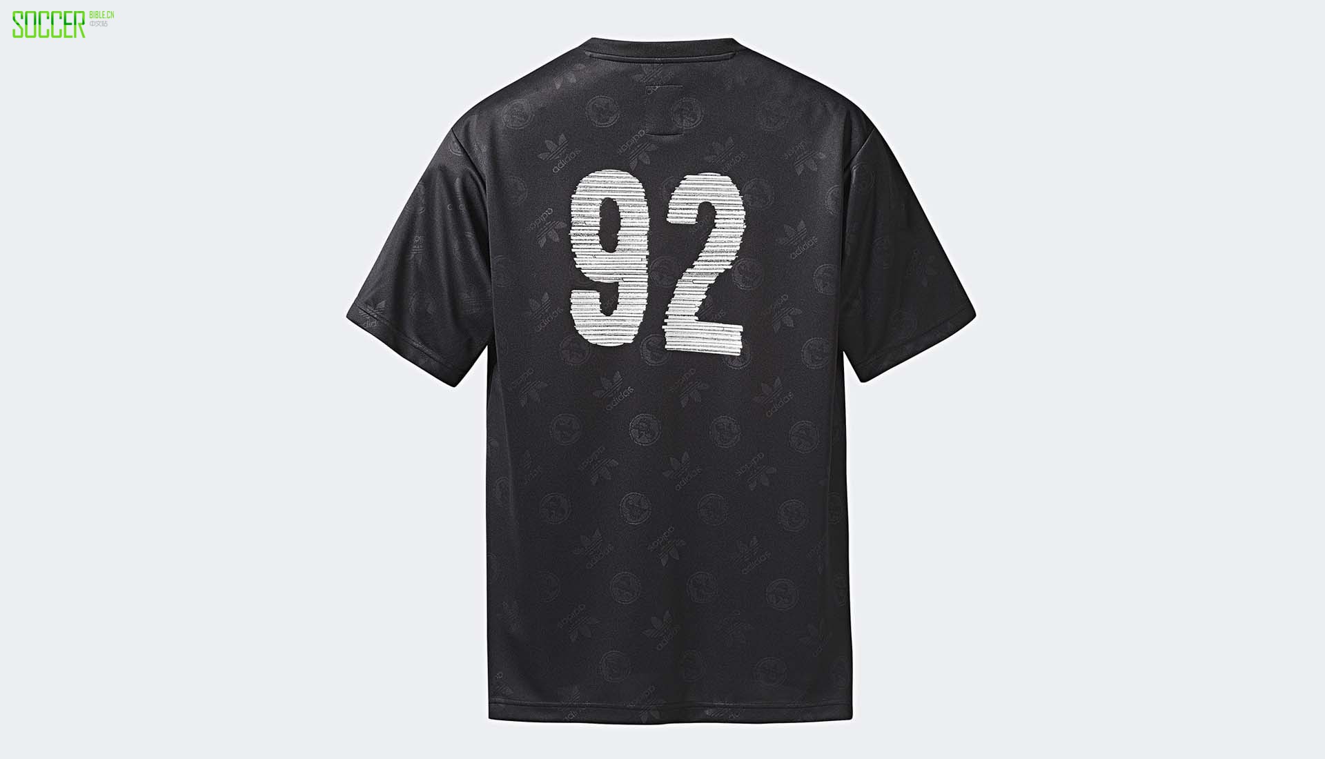 dolberg-adidas-arrow-19-min