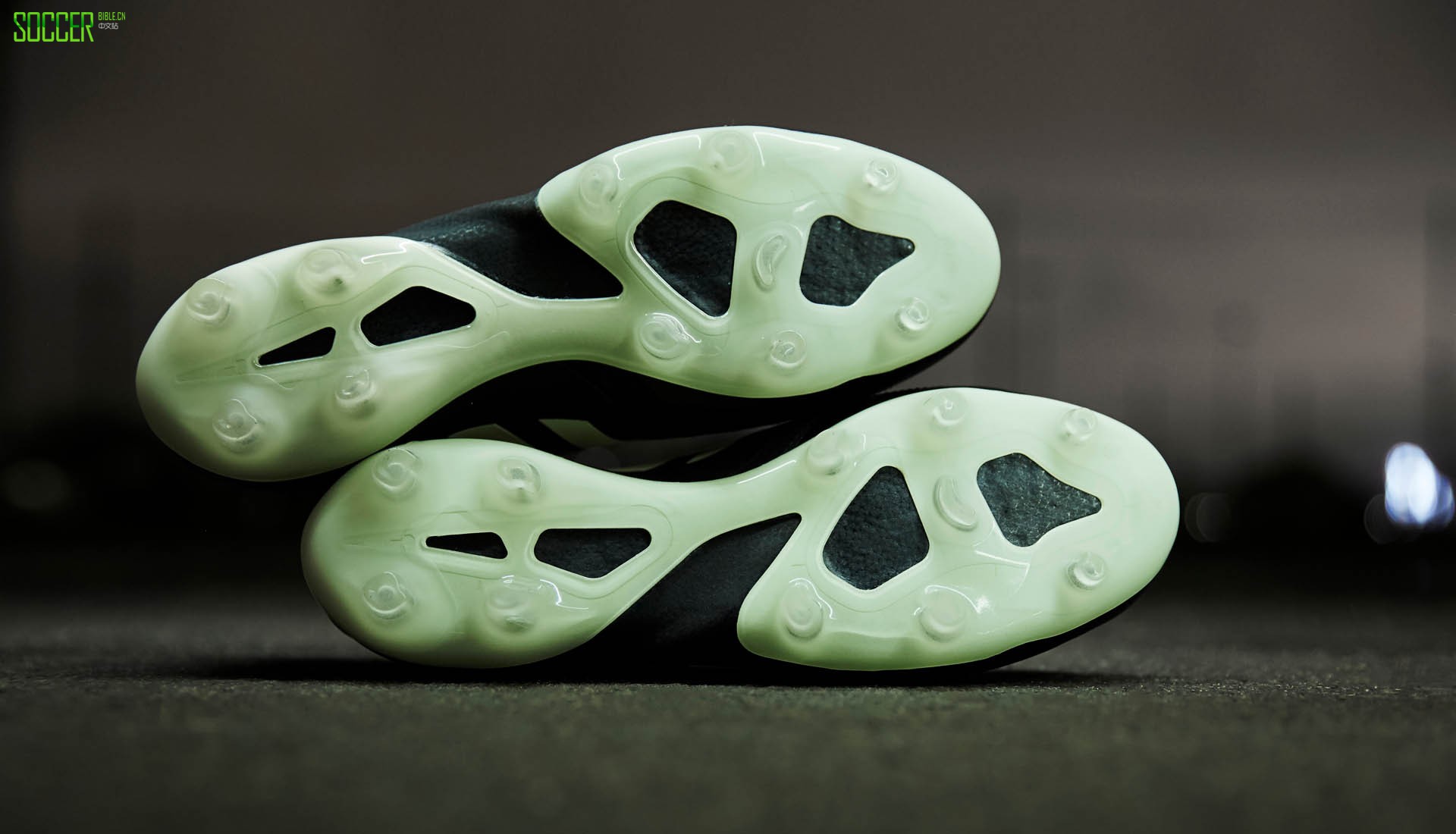 adidas-glitch-glow-black-3