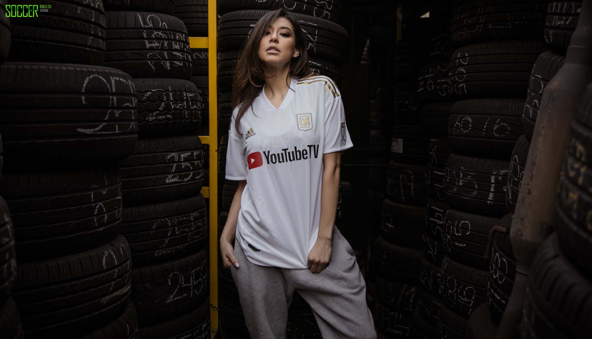 1-lafc-home-away-2018-kits