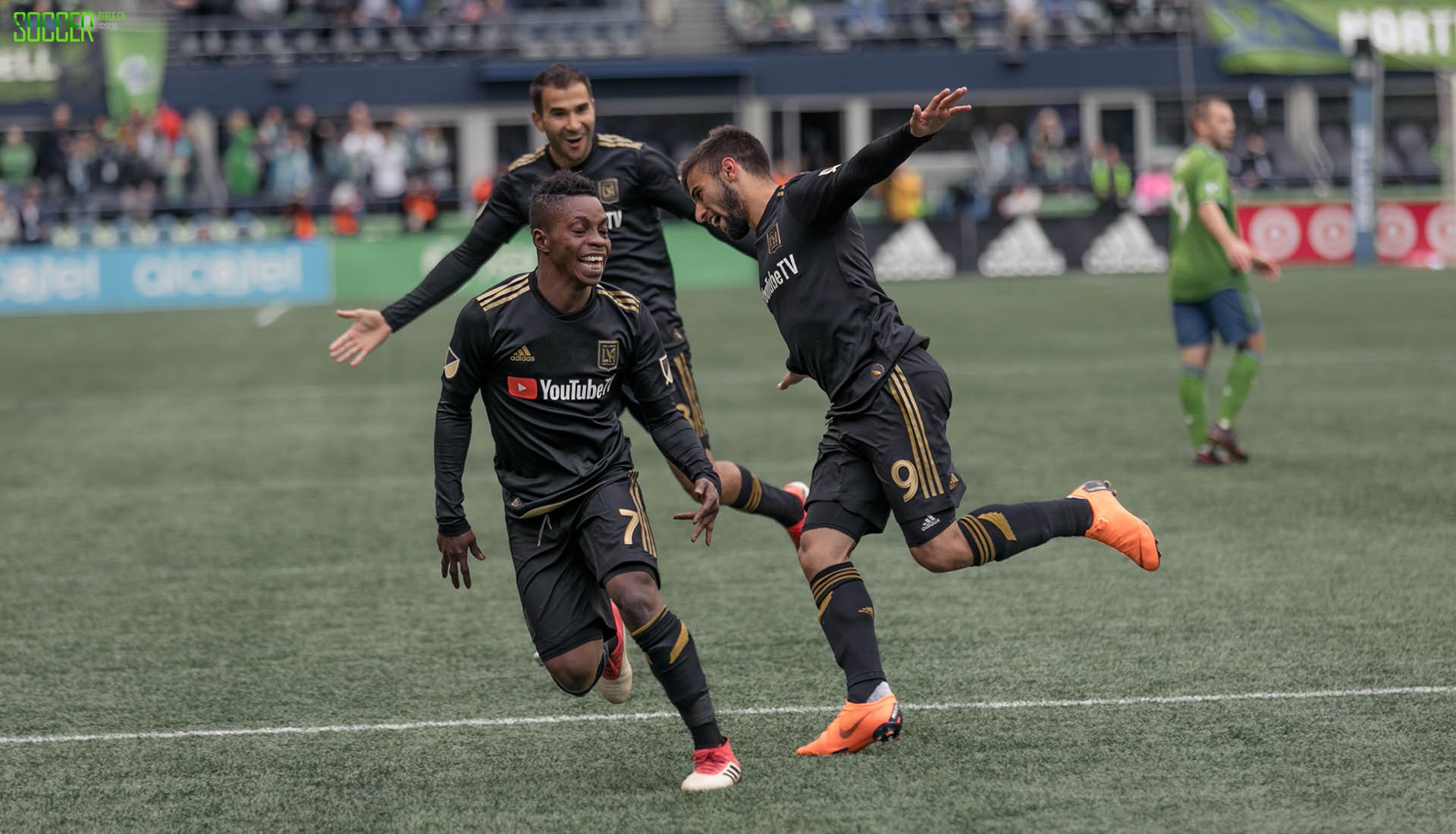 lafc-first-win-soccerbible_0003_594a7322