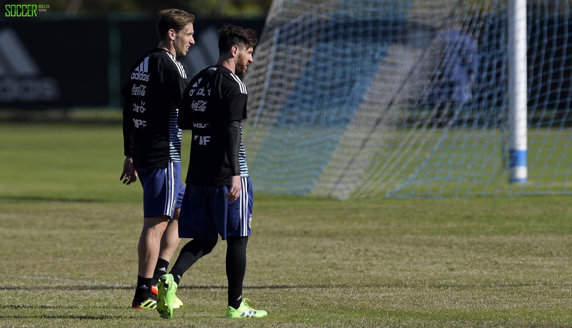 MessiѵϽNemeziz18籭רɫ