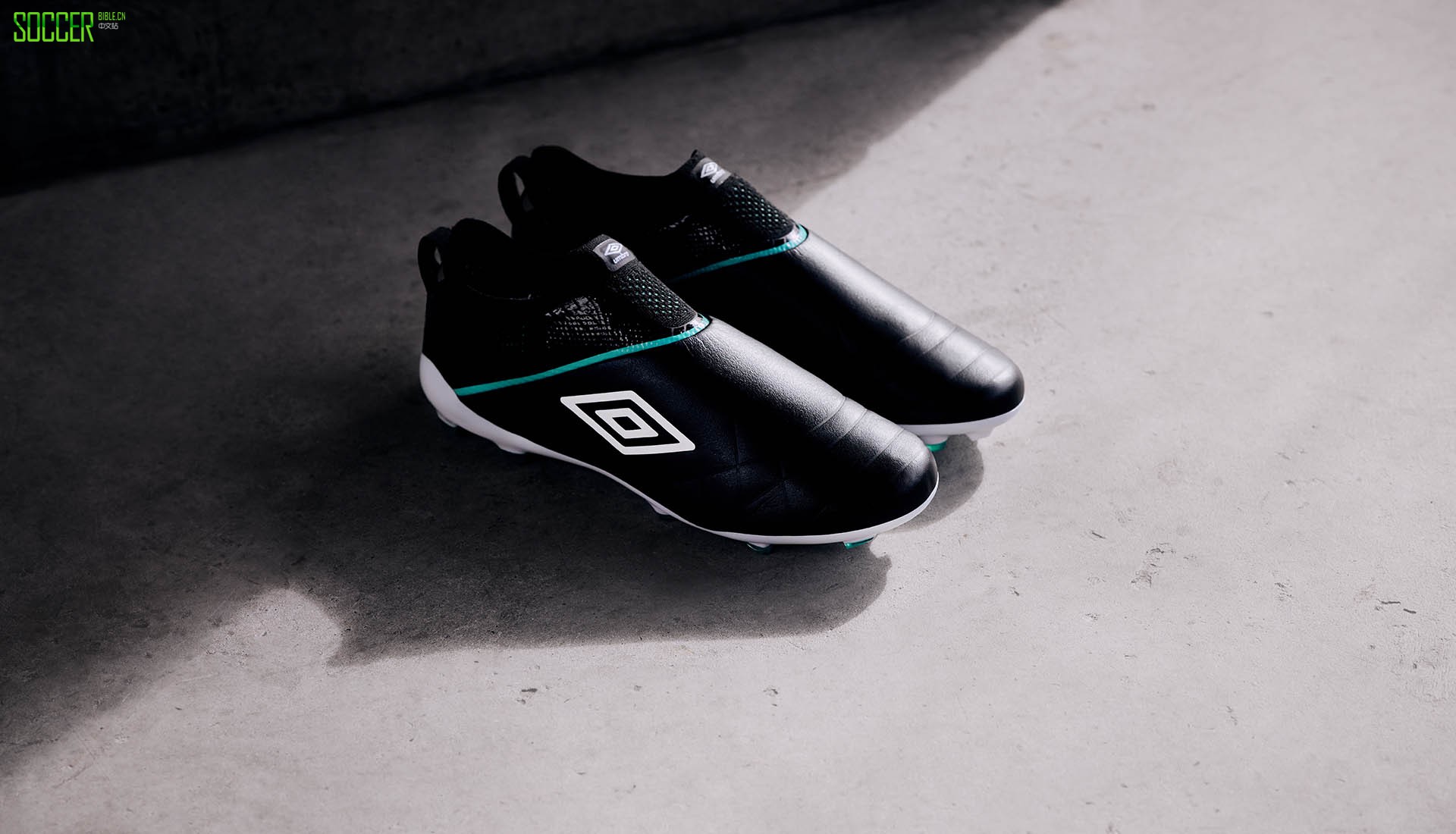 ƤЬ UmbroƳMedusae 3 Elite