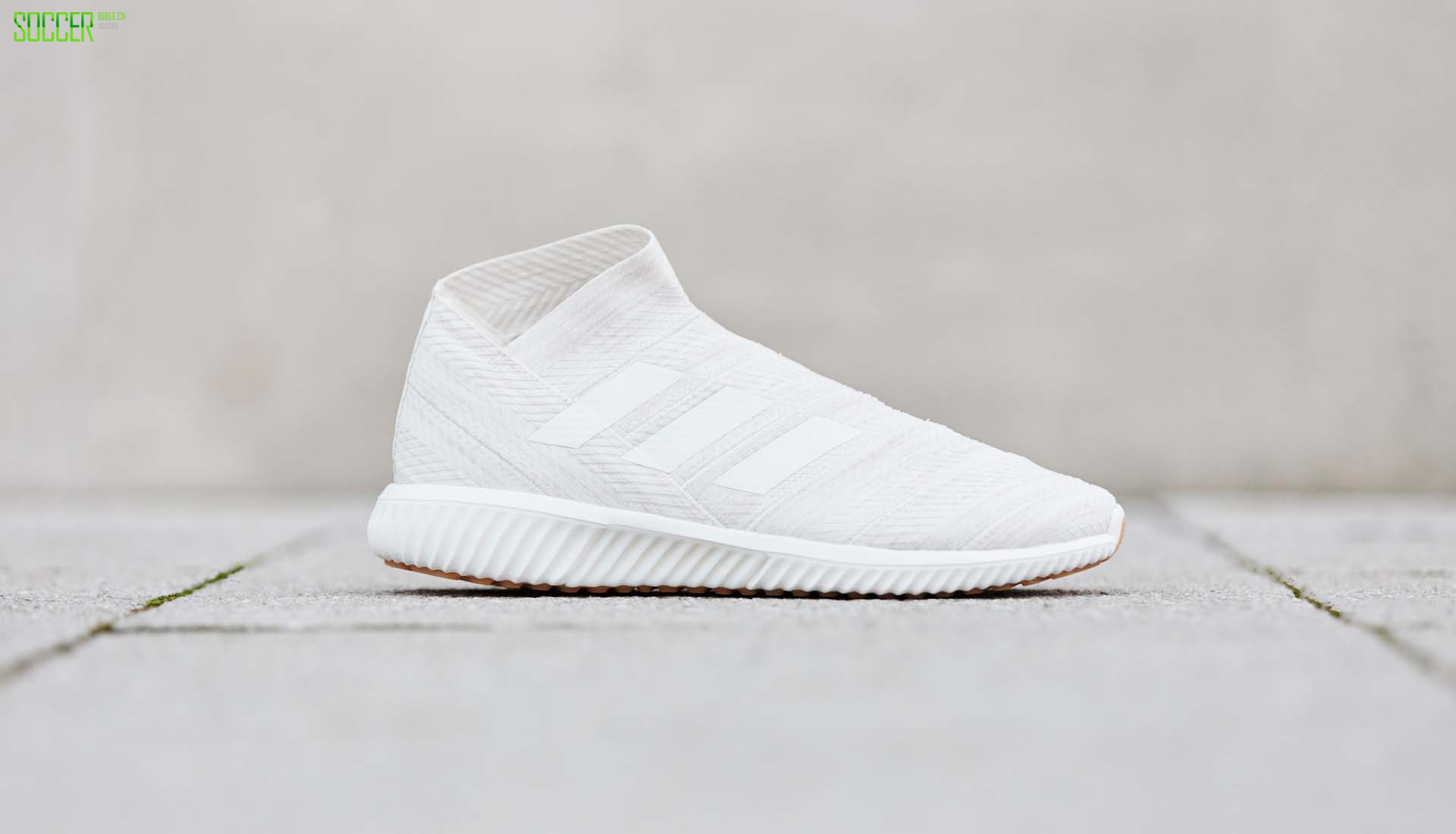 ϴ˹Nemeziz Tango 18+ װסɫ