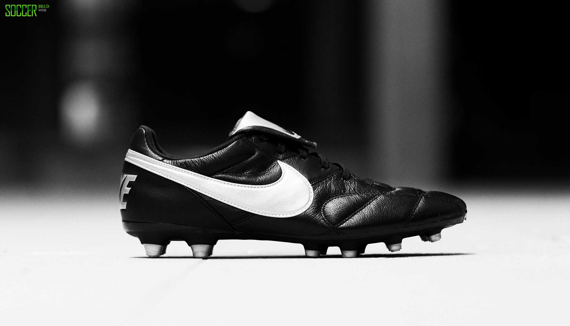 4-nike-premier-ii-black-silver-min