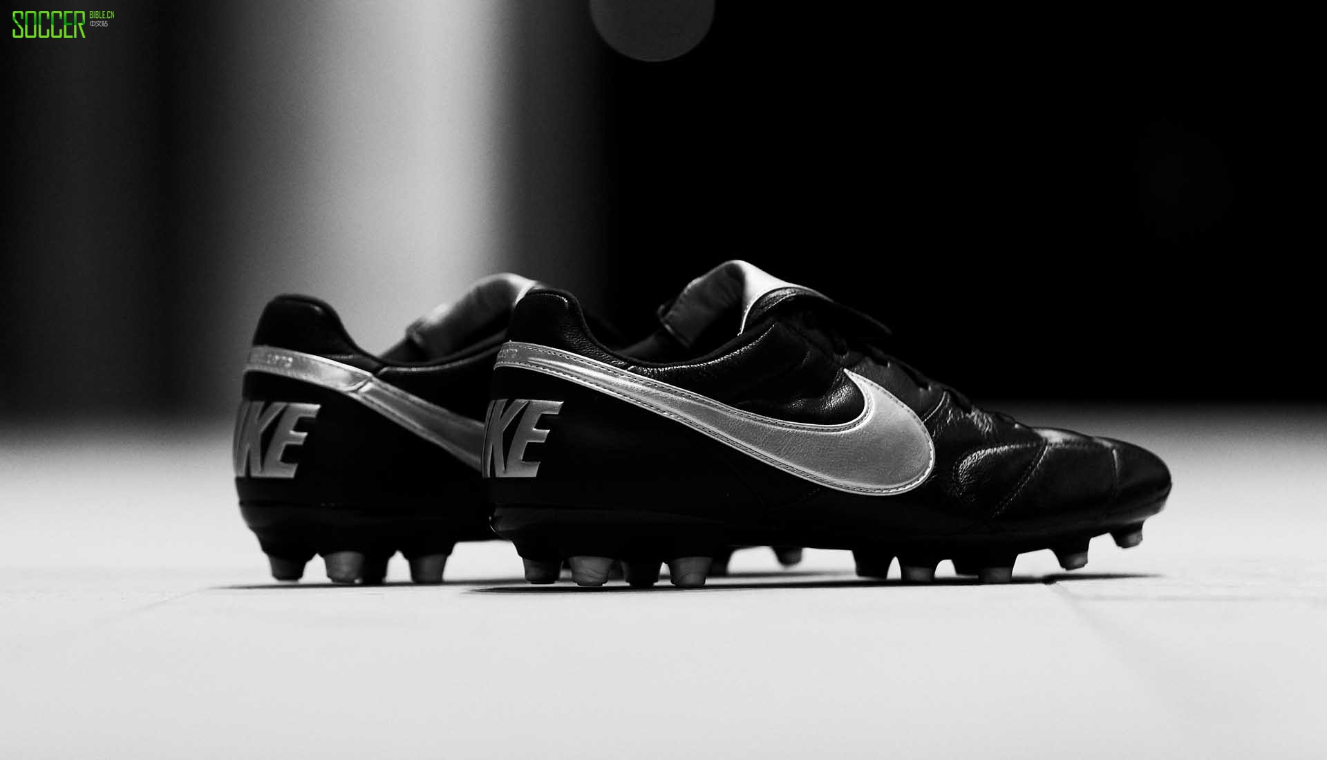 6-nike-premier-ii-black-silver-min