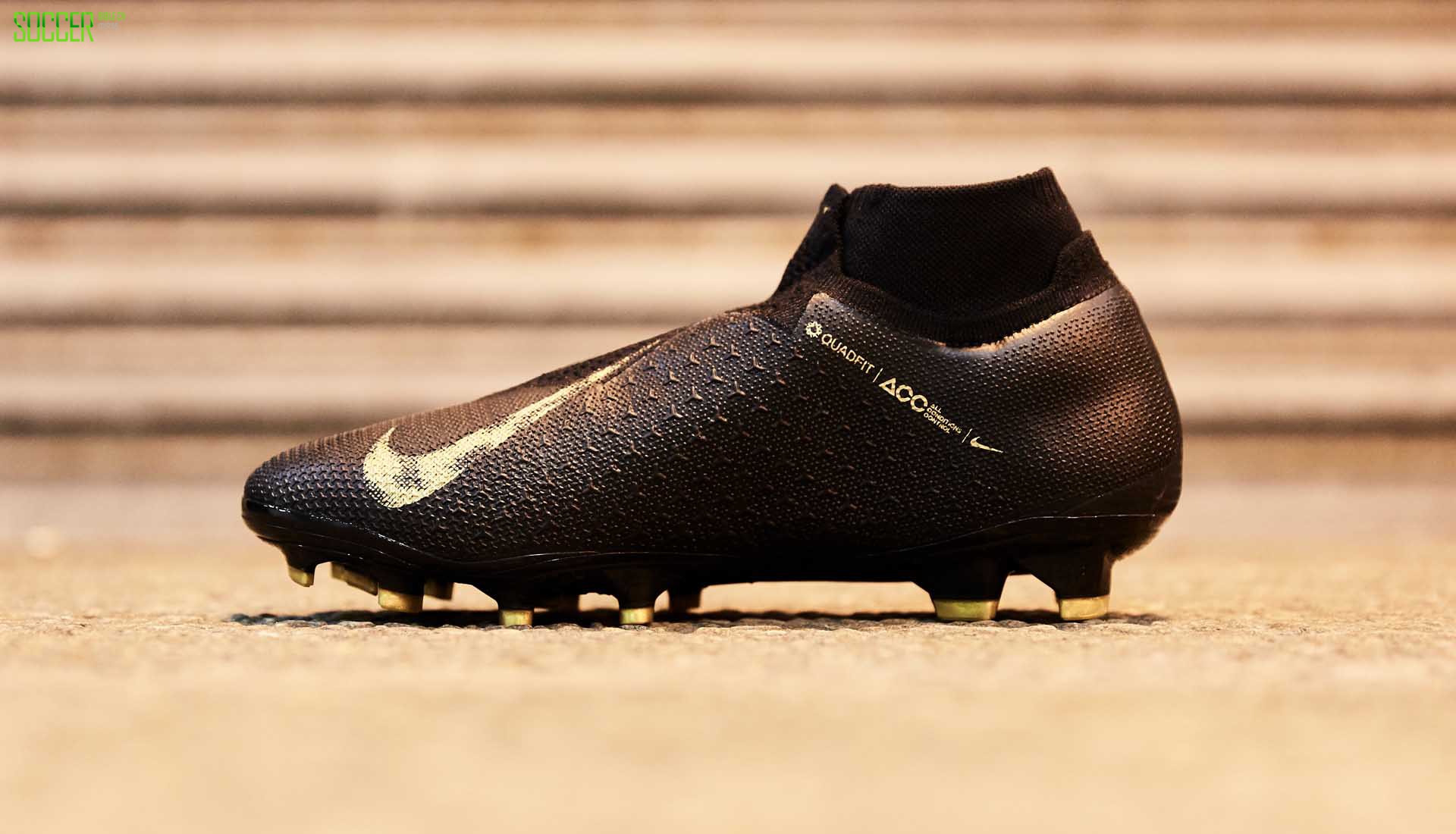 6-nike-black-lux-pack-min