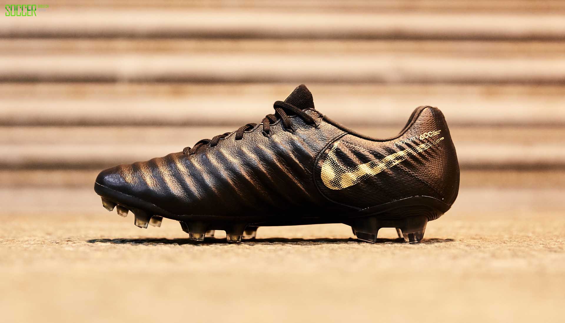 1-nike-black-lux-pack-min